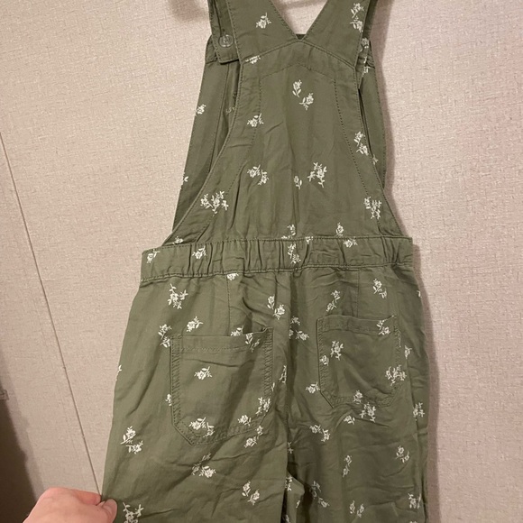 Overalls - Picture 5 of 6